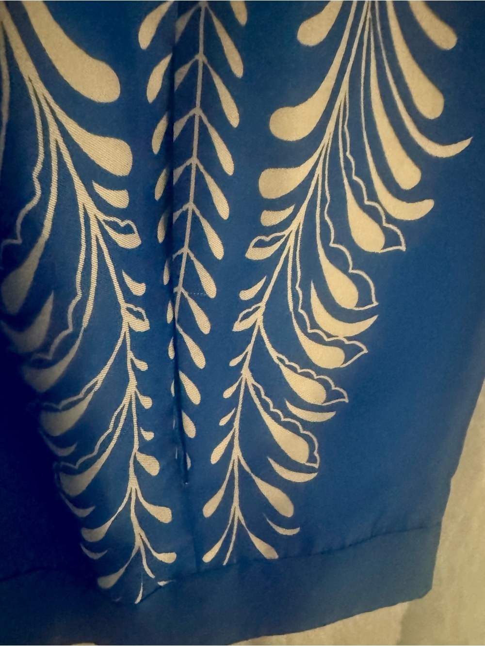 Zara Blue Wide-Leg Satin Pants with White Floral Print - Picture 4 of 4